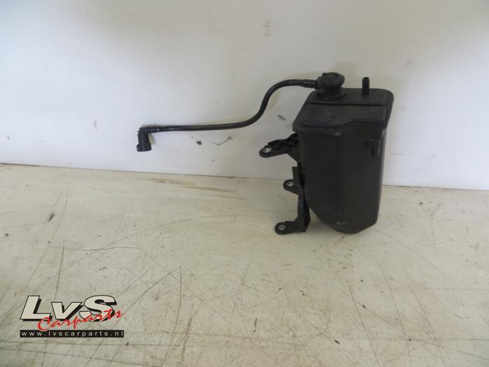 Volkswagen Golf Carbon filter