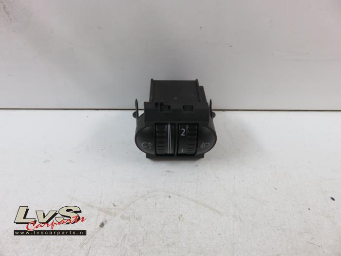 Volkswagen Golf AIH headlight switch