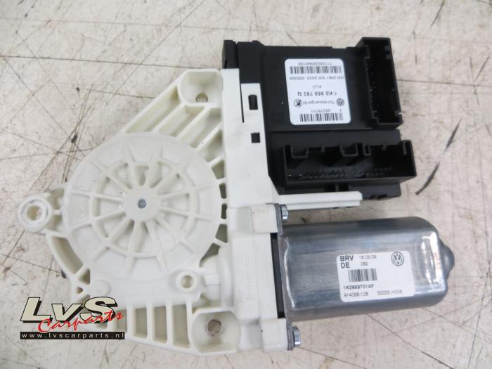 Volkswagen Golf Moteur de vitre portière