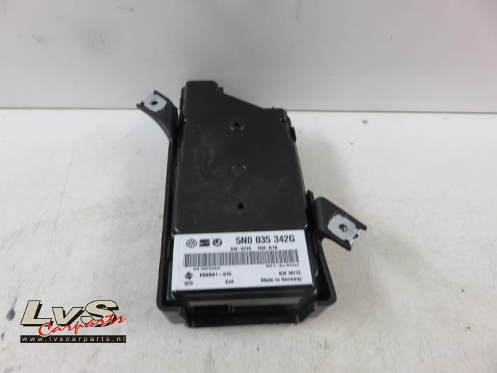 Skoda Rapid Multi-media control unit