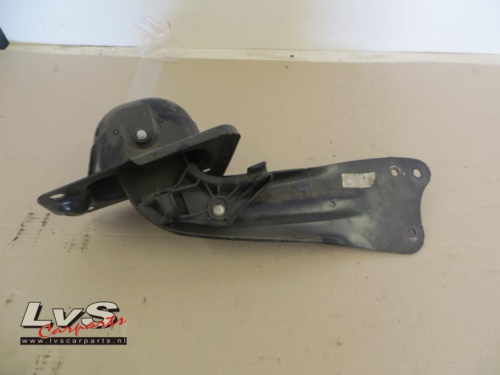 Volkswagen Golf Rear wishbone, right