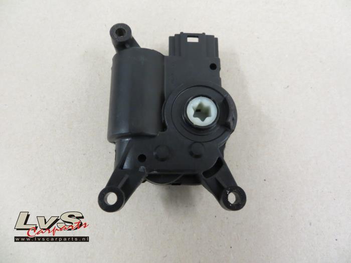 Volkswagen Golf Heater valve motor