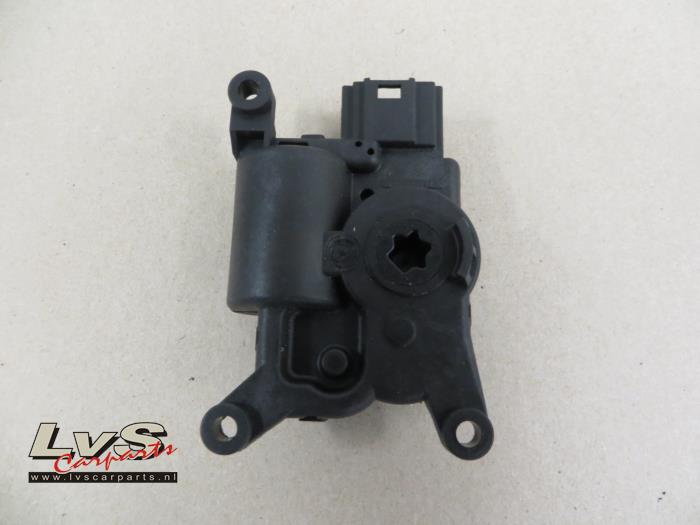 Volkswagen Golf Heater valve motor