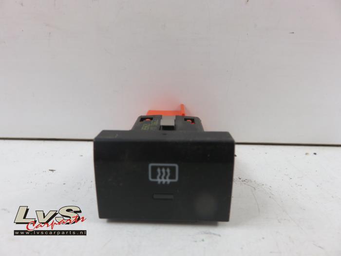 Volkswagen Polo Rear window heating switch