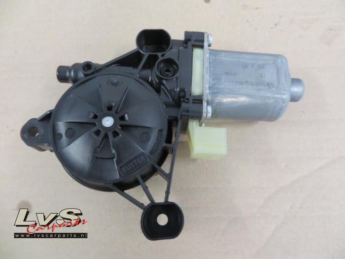 Volkswagen Tiguan Door window motor