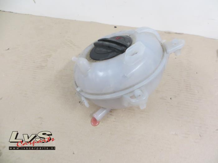 Volkswagen Tiguan Expansion vessel