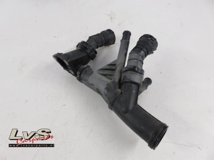 Volkswagen Tiguan Thermostat housing