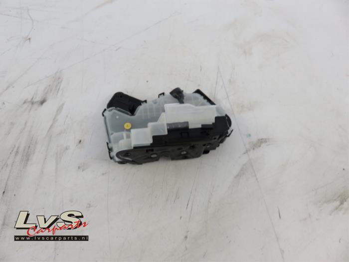 Volkswagen Touran Rear door mechanism 4-door, right