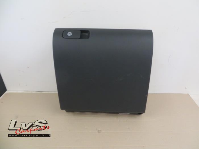 Volkswagen Tiguan Dashboardkastje