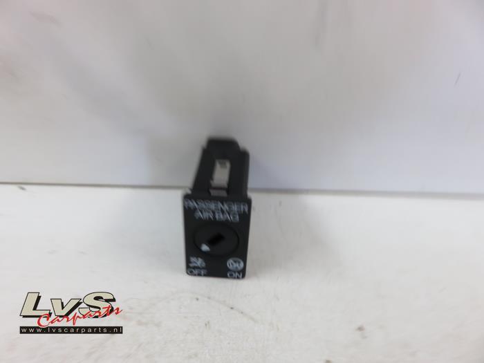 Volkswagen Touran Airbag lock