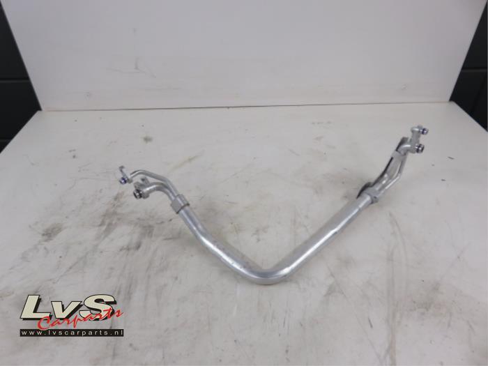 Volkswagen Touran Air conditioning line