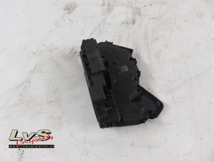 Volkswagen Tiguan Deurslot Mechaniek 4Deurs links-achter