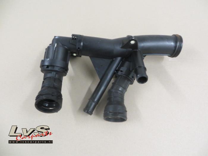 Volkswagen Tiguan Thermostat housing