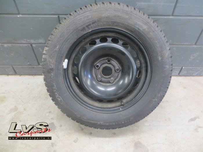 Volkswagen Scirocco Wheel + winter tyre