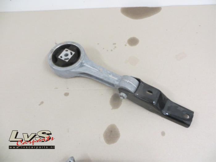 Volkswagen Polo Support moteur