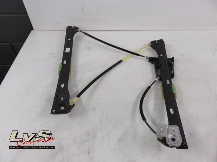 Volkswagen Golf Sportsvan Ruitmechaniek 4Deurs links-voor