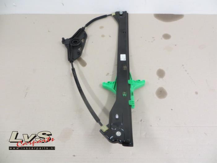 Volkswagen Golf Sportsvan Ruitmechaniek 4Deurs rechts-achter