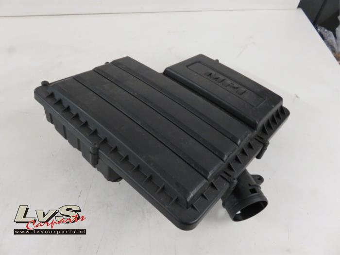 Volkswagen Golf Sportsvan Luftfiltergehäuse