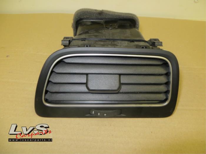 Volkswagen Golf Dashboard vent