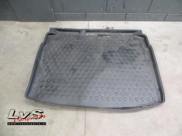 Volkswagen Golf Coffre tapis