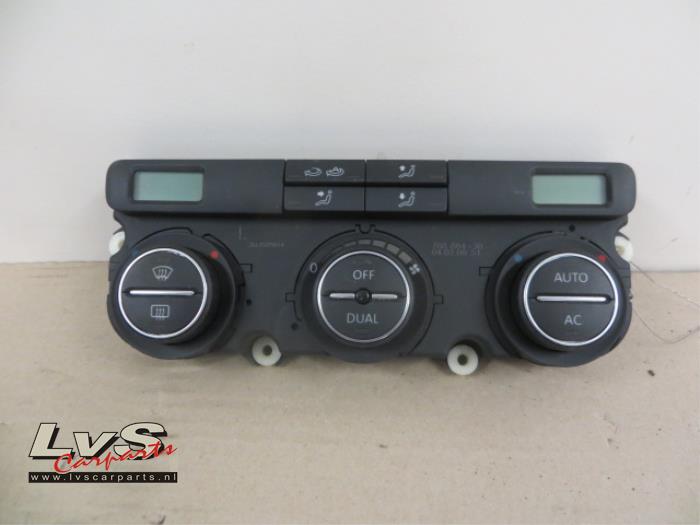 Volkswagen Touran Air conditioning control panel