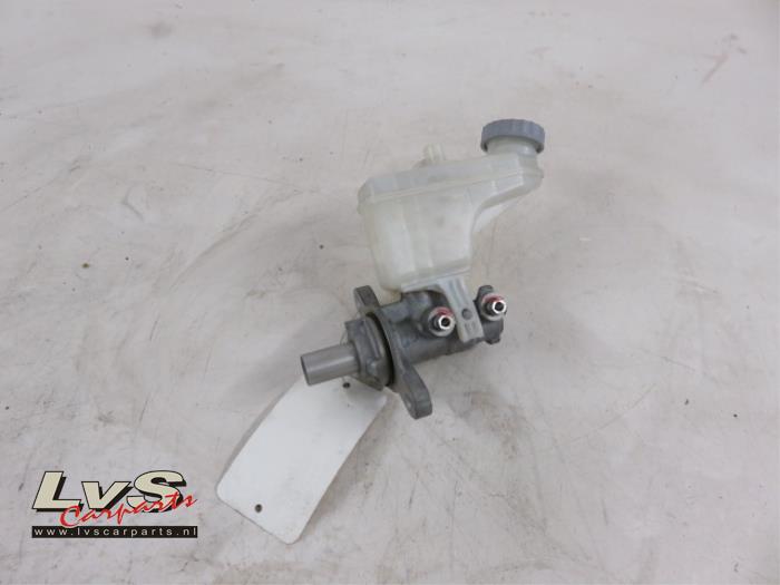 Opel Agila Master cylinder
