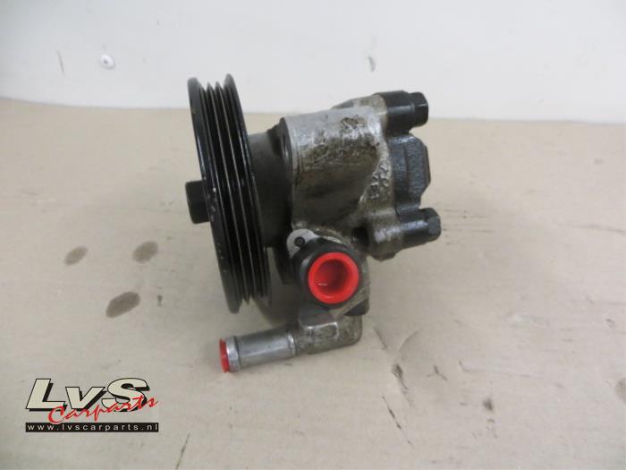 Hyundai Coupe Pompe direction assistée