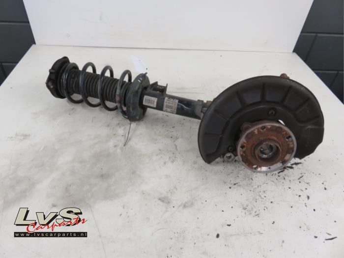 Volkswagen Golf Schokdemperpoot links-voor