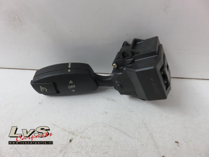 BMW 5-Serie Cruise control switch