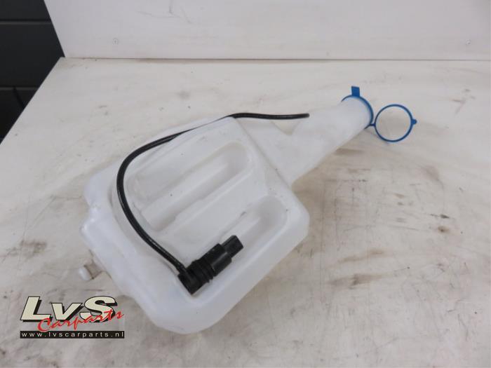 Volkswagen Crafter Front windscreen washer reservoir