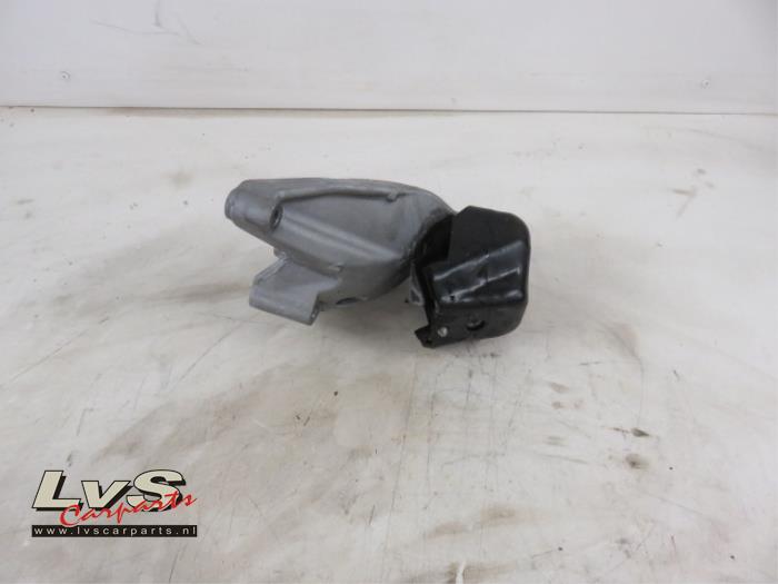 Volkswagen Crafter Engine mount