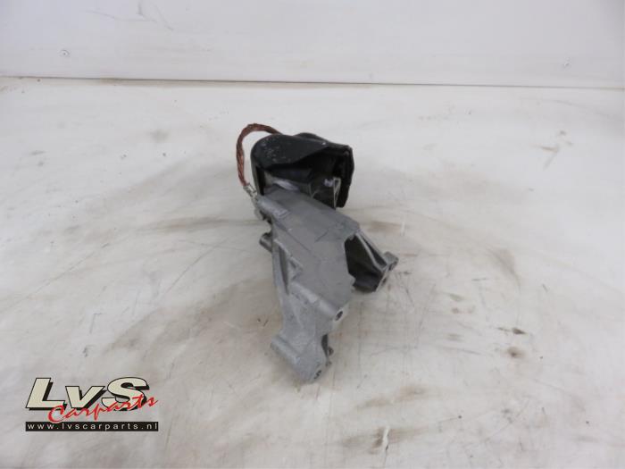 Volkswagen Crafter Engine mount