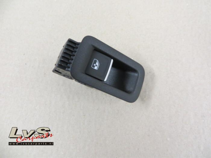 Volkswagen Touran Electric window switch