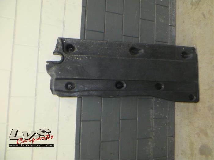 Volkswagen Touran Plaque de protection sol