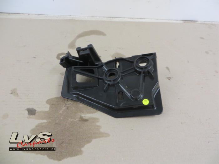 Volkswagen Tiguan Stoßstangenstütze rechts hinten