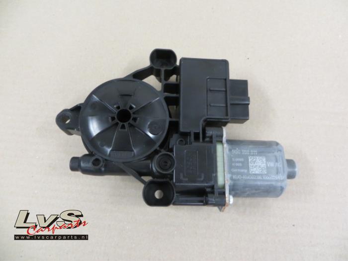 Volkswagen Golf Door window motor