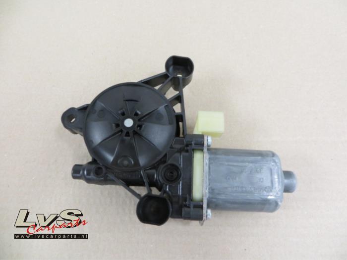 Volkswagen Golf Door window motor
