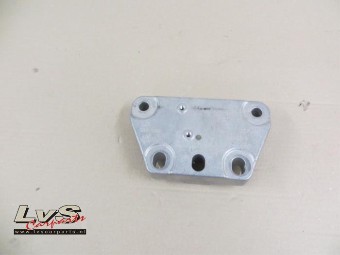 Volkswagen Golf Getriebe Halterung