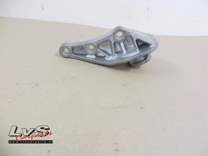 Volkswagen Golf Motorlager