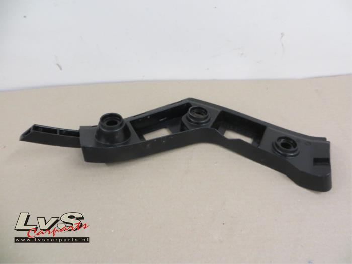 Volkswagen Golf Stoßstangenstütze links hinten