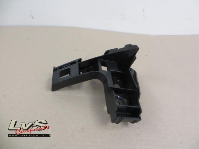 Volkswagen Golf Stoßstangenstütze links hinten
