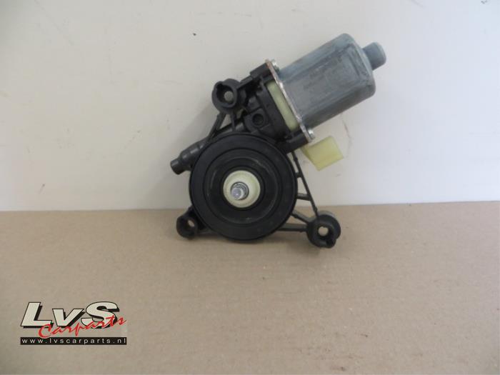 Volkswagen Golf Door window motor