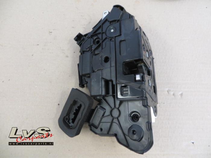 Volkswagen Golf Door lock mechanism 4-door, front left