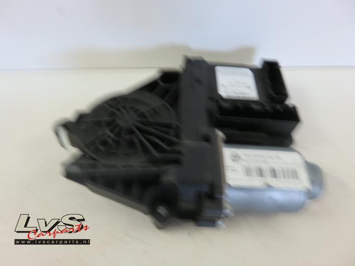 Volkswagen Golf Door window motor