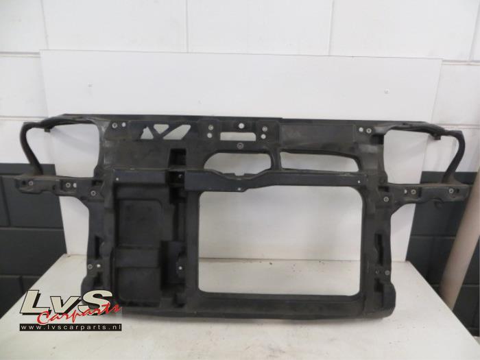 Volkswagen Golf Front panel