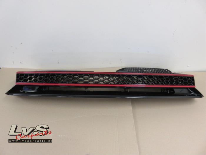 Volkswagen Golf Grill
