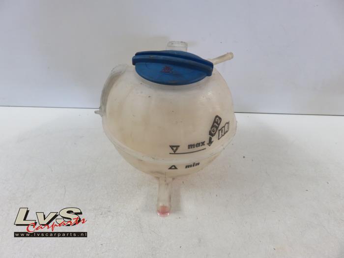 Volkswagen Polo Expansion vessel