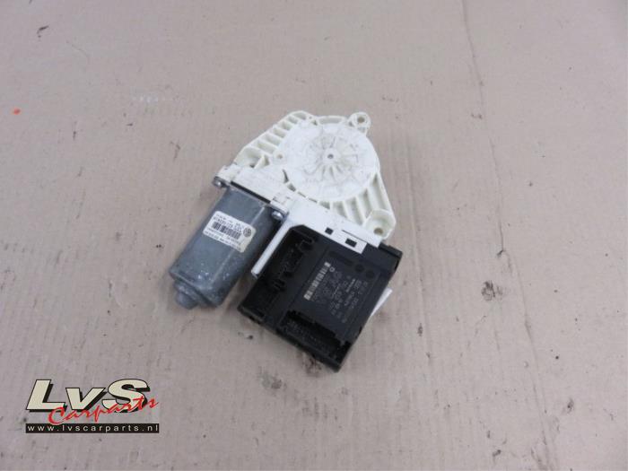 Volkswagen Passat Door window motor