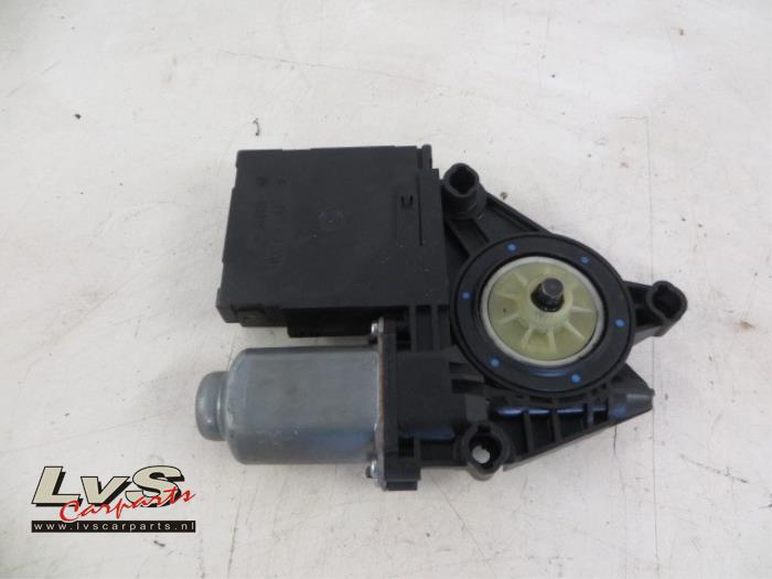 Volkswagen Golf Door window motor