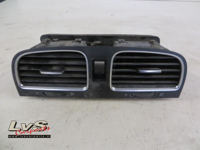 Volkswagen Golf Dashboard vent